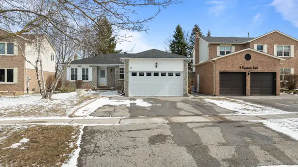 11 Rosebank BLVD, East Gwillimbury, ON L9N 1C8