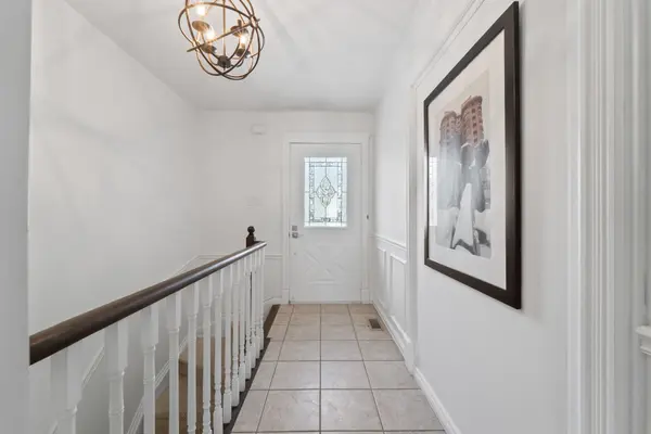 11 Rosebank BLVD, East Gwillimbury, ON L9N 1C8