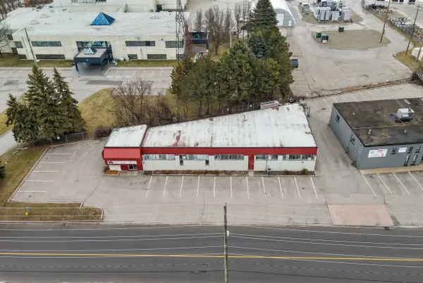 61 Patterson RD, Barrie, ON L4N 3V9