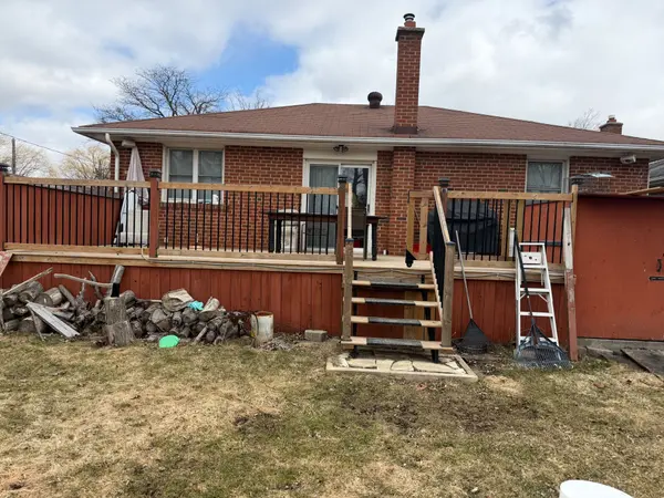 79 Moore ST, Brampton, ON L6X 1V2