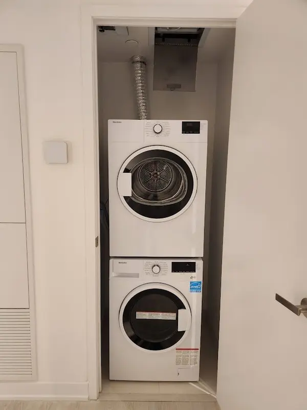 3883 Quartz RD #5502, Mississauga, ON L5B 0M4