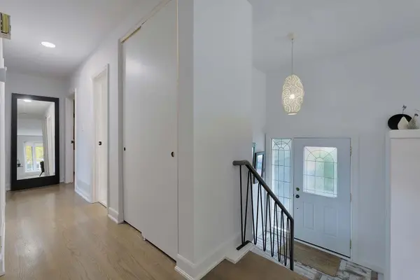 17 Beaver Bend CRES, Toronto W08, ON M9B 5P7