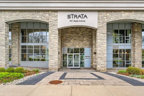 551 Maple AVE #1407, Burlington, ON L7S 1M7