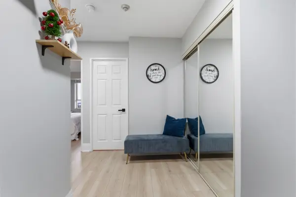 100 County Court BLVD #1808, Brampton, ON L6W 3X1