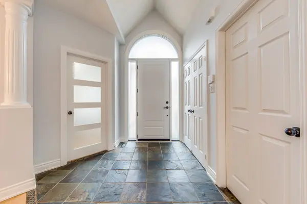 4366 Latimer CRES, Burlington, ON L7M 4R2