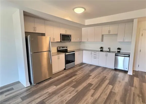 88 Gibson ST #507, North Dumfries, ON N0B 1E0