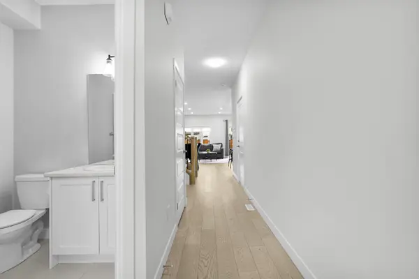 180 Doan DR, Middlesex Centre, ON N0L 1R0