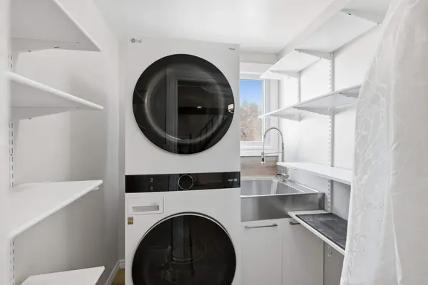 718 Jones Falls RD, Rideau Lakes, ON K0G 1E0