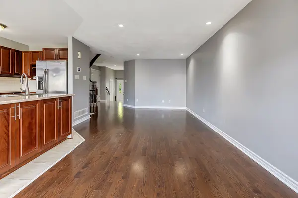 126 Garrity CRES, Barrhaven, ON K2J 3T5