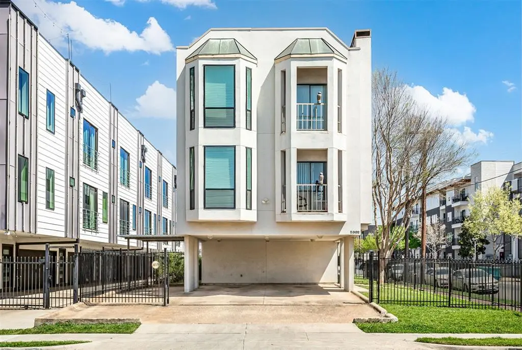 2002 N Fitzhugh Avenue #1, Dallas, TX 75204