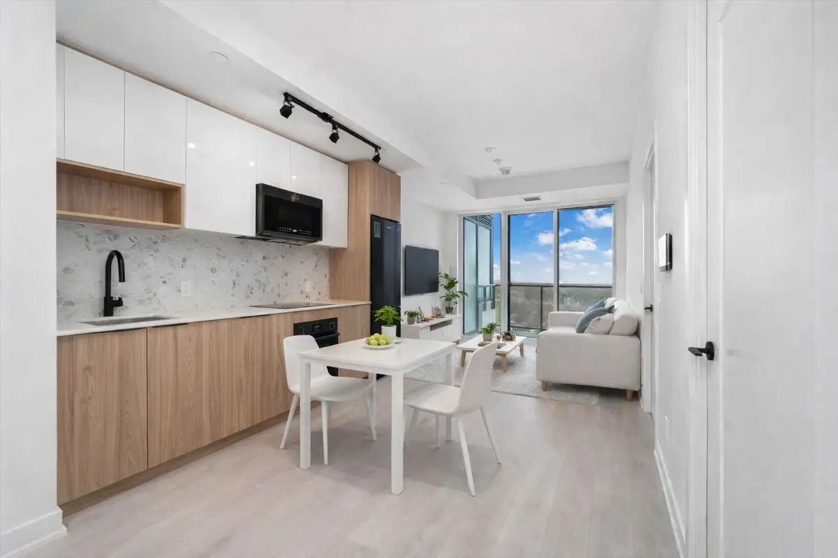 5 Defries ST #3613, Toronto C08, ON M5A 0W7