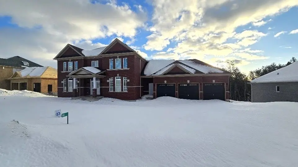 61 Ruby RDG, Oro-medonte, ON L0L 2E0