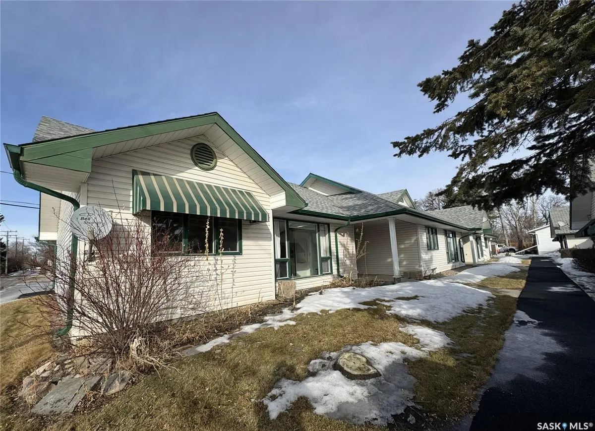 111 2nd AVENUE E #105, Rosetown, SK S0L 2V0