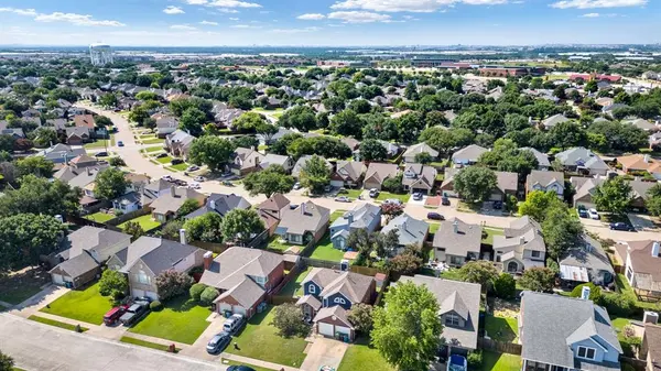 1222 Falling Water Drive, Lewisville, TX 75067