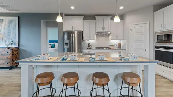 10385 SUNSET SHORE Drive, Grand Prairie, TX 76065