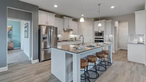 10385 SUNSET SHORE Drive, Grand Prairie, TX 76065