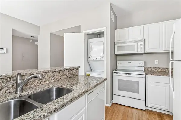 2002 N Fitzhugh Avenue #2, Dallas, TX 75204