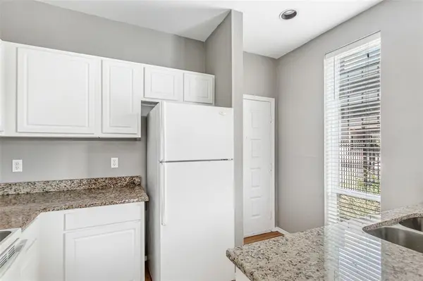 2002 N Fitzhugh Avenue #2, Dallas, TX 75204