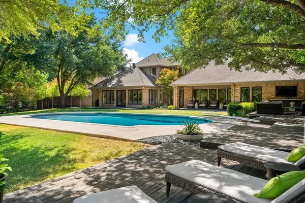 2712 W Prairie Creek Drive, Richardson, TX 75080