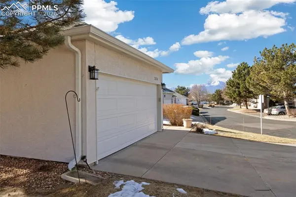 3254 Soaring Bird CIR, Colorado Springs, CO 80920