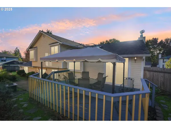 8915 NE 28TH PL, Vancouver, WA 98665