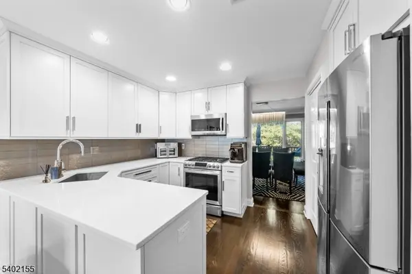 27 Cobblestone Ter, Montville Twp., NJ 07045