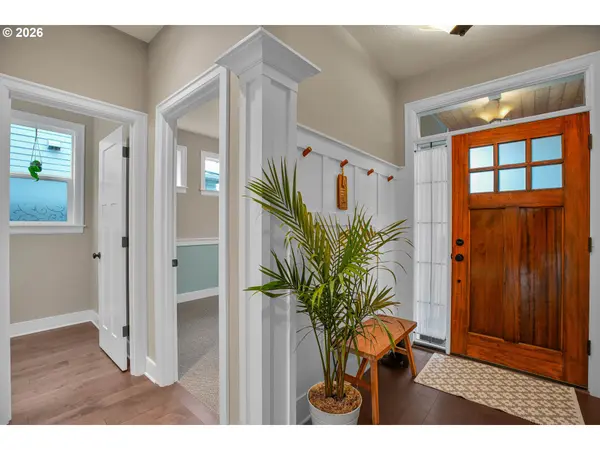 6015 SE STEELE ST, Portland, OR 97206