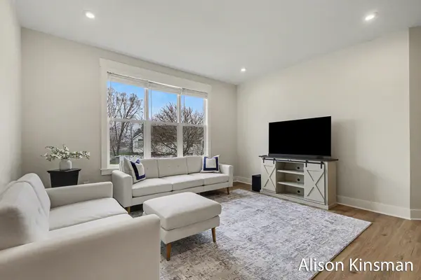 2764 Woodhaven CT SW, Byron Twp, MI 49315