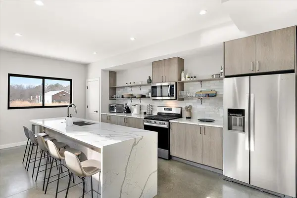 7400 Lake Solis DR, Lake Charter Twp, MI 49127