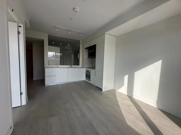 322 Dupont ST #304, Toronto C02, ON M9R 1V9