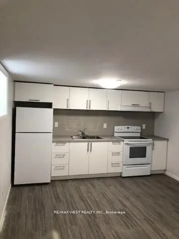 54 Codsell AVE #Basement, Toronto C06, ON M3H 3V9