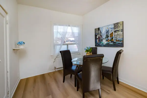 229 Bellwoods AVE, Toronto C01, ON M6J 2R2