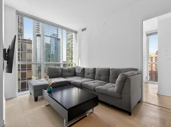 1 Yorkville AVE #905, Toronto C02, ON M4W 1L1