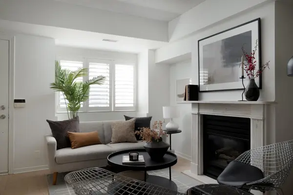 208 Niagara ST #119, Toronto C01, ON M6J 3W5