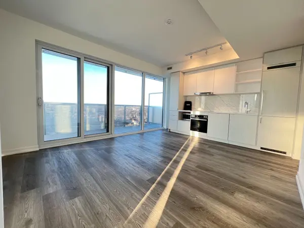 55 Cooper ST #7201, Toronto C08, ON M5E 0G1