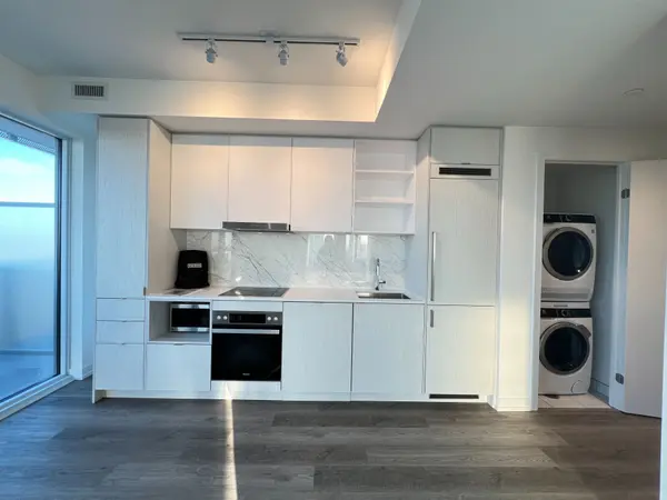 55 Cooper ST #7201, Toronto C08, ON M5E 0G1