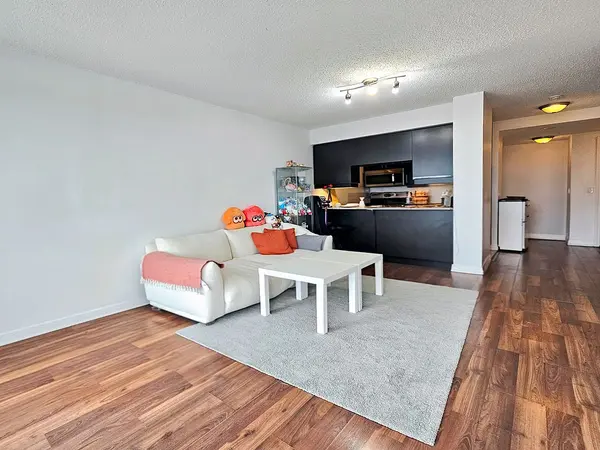 50 Town Centre CT #2801, Toronto E09, ON M1P 4Y7