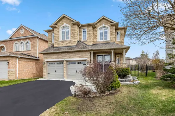 3 Lorwood CT, Richmond Hill, ON L4E 3W3