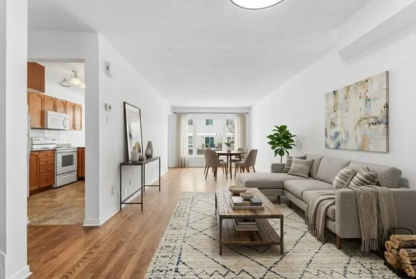 994 Klondike RD, Kanata, ON K2K 0C3