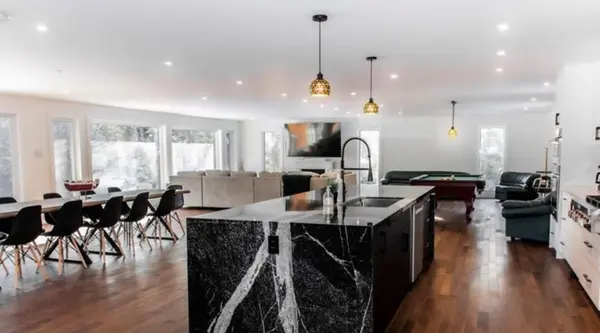 1023 Ril Lake RD, Lake Of Bays, ON P0B 1A0