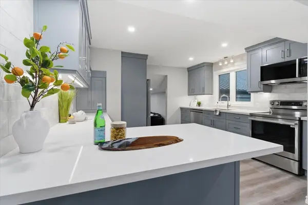 4329 Old Hwy 2 HWY, Belleville, ON K8N 4Z4