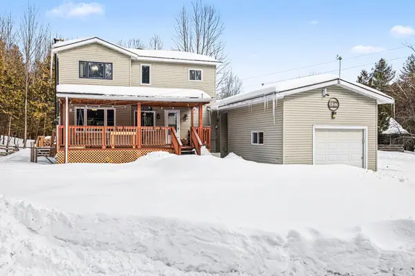 4250 511 HWY, Lanark Highlands, ON K0G 1K0