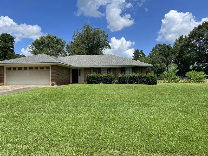 128 Honeysuckle Drive, Mansfield, LA 71052