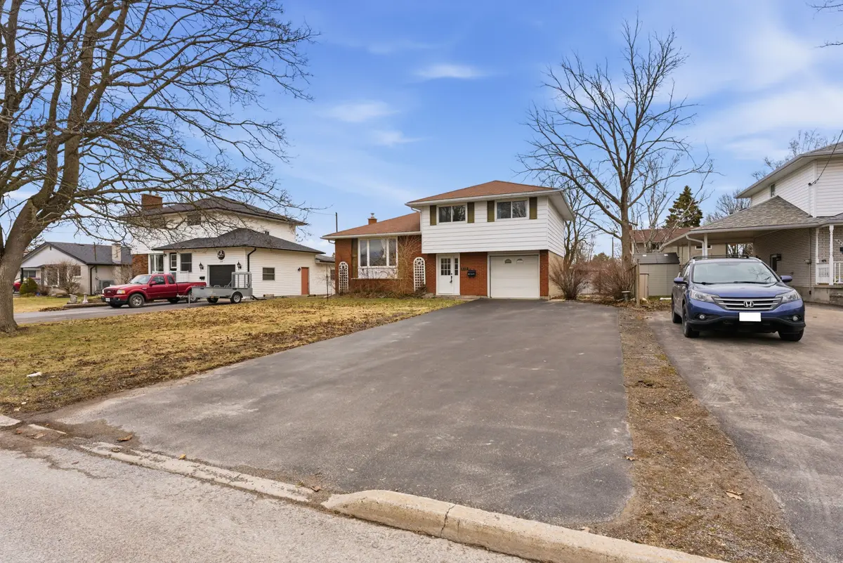 640 Bridge ST E, Belleville, ON K8N 1S5