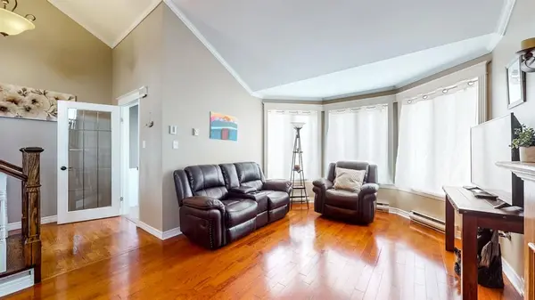 21 Sapphire Crescent, Mount Pearl, NL A1N 4X7