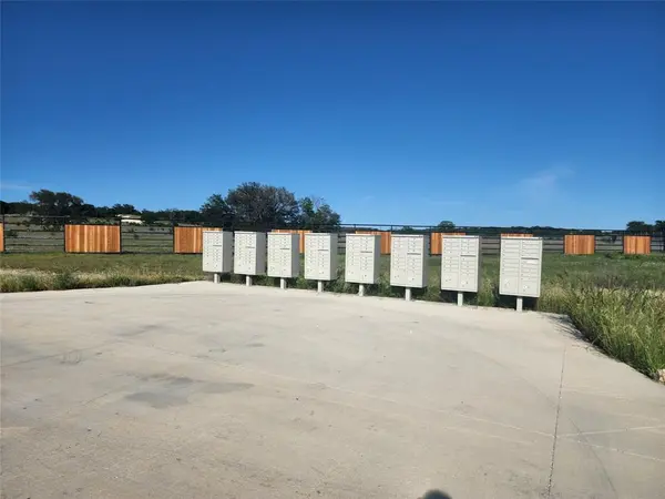 366 Yellowstone Drive, Oglesby, TX 76561