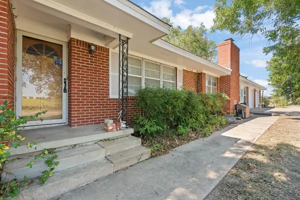 13201 County Road 1002, Godley, TX 76044