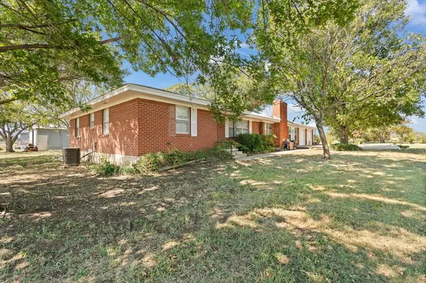 13201 County Road 1002, Godley, TX 76044