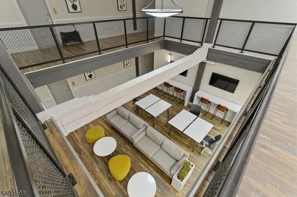 160 Lafayette St #105, Jersey City, NJ 07304