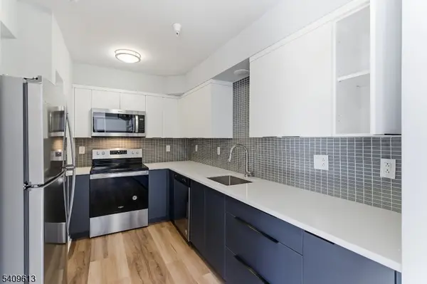 160 Lafayette St #401, Jersey City, NJ 07304